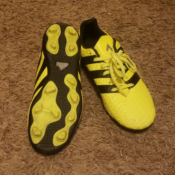 Adidas  soccer cleats - Picture 4 of 4